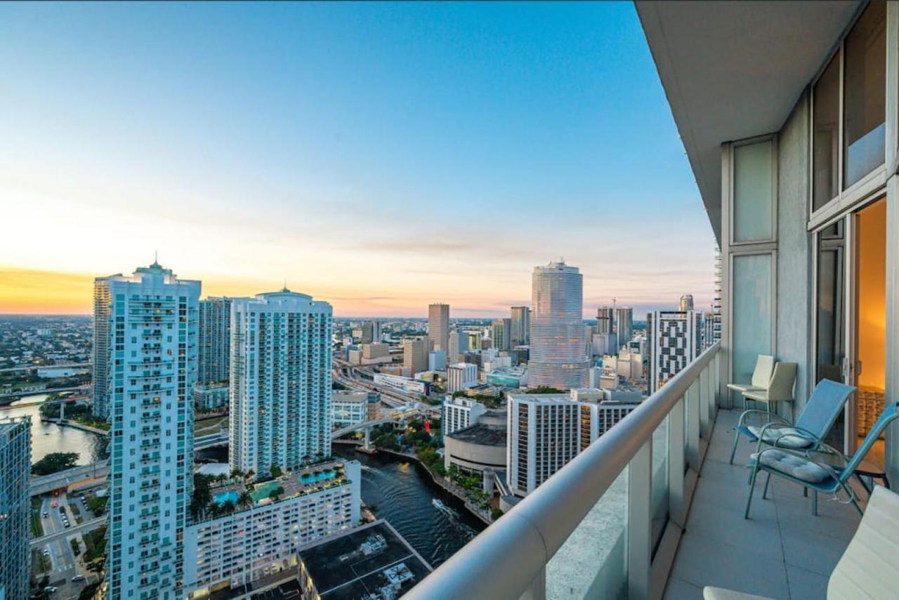 Beautiful One Bedroom Condo 16Ft Ceilings At The W Miami Exterior foto